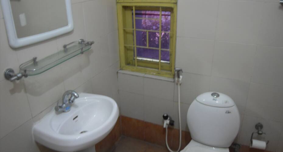 Upadhyay Hotel, Jabalpur 5